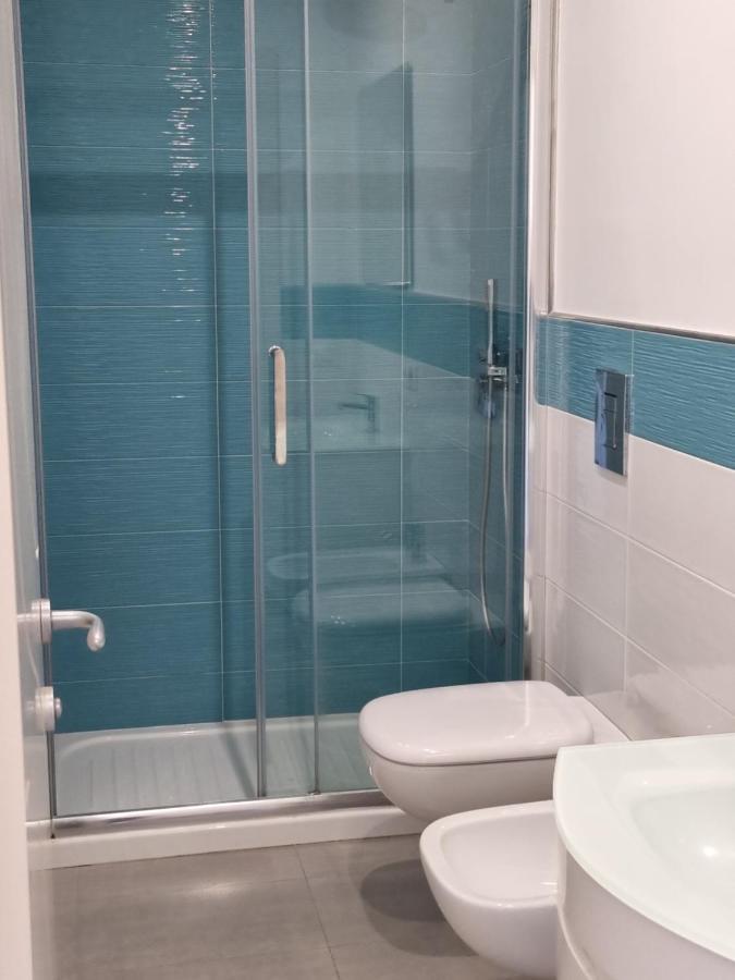 Guest House Emily Suites Сорренто Экстерьер фото
